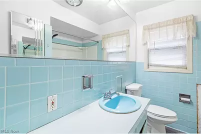 3290 Sweitzer Street NW, Uniontown, OH 44685 - Photo 16