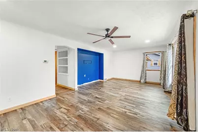 3290 Sweitzer Street NW, Uniontown, OH 44685 - Photo 4