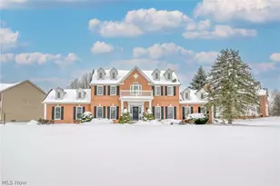 3912 Raintree Cir, Uniontown, OH 44685 - Photo 1