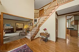 7525 Berks Way, Hudson, OH 44236 - Photo 2
