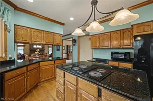 7525 Berks Way, Hudson, OH 44236 - Photo 10