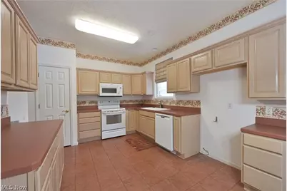 1908 Pembrooke Lane, Avon, OH 44011 - Photo 16