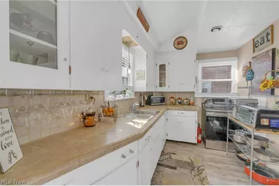 509 Storer Avenue, Akron, OH 44320 - Photo 10