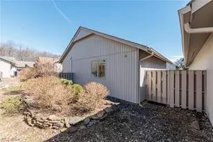 12410 Altis Ct, Strongsville, OH 44149 - Photo 40