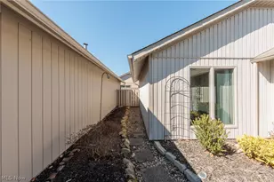 12410 Altis Ct, Strongsville, OH 44149 - Photo 38