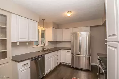 2528 N Haven Boulevard, Cuyahoga Falls, OH 44223 - Photo 12