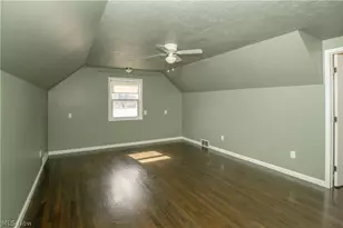 2528 N Haven Blvd, Cuyahoga Falls, OH 44223 - Photo 22