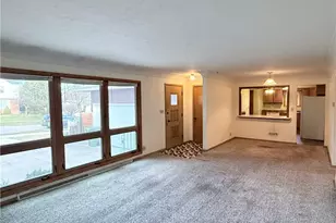 5817 Queens Hwy, Parma Heights, OH 44130 - Photo 2