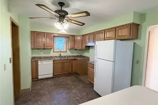 5817 Queens Hwy, Parma Heights, OH 44130 - Photo 6