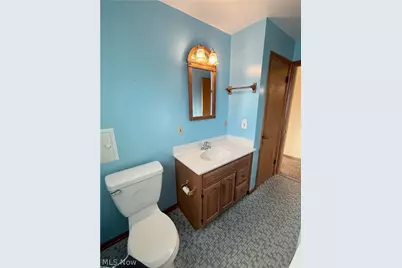 5817 Queens Highway, Parma Heights, OH 44130 - Photo 18