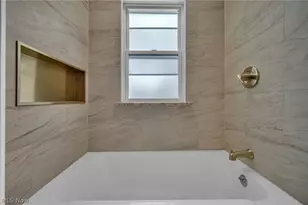 3327 Bradford Rd, Cleveland Heights, OH 44118 - Photo 30