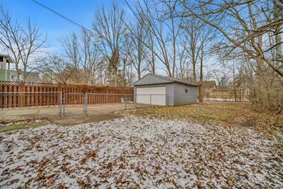 3327 Bradford Road, Cleveland Heights, OH 44118 - Photo 8