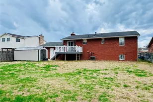 818 Seneca Dr, Belpre, OH 45714 - Photo 2