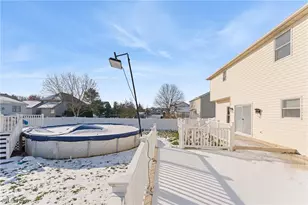 1516 Wisteria Ave SW, Hartville, OH 44632 - Photo 10