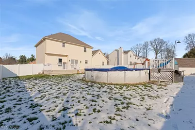 1516 Wisteria Avenue SW, Hartville, OH 44632 - Photo 6