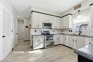 1516 Wisteria Ave SW, Hartville, OH 44632 - Photo 16