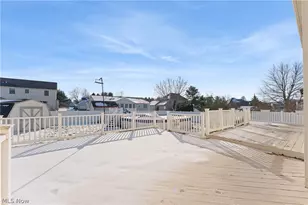 1516 Wisteria Ave SW, Hartville, OH 44632 - Photo 8