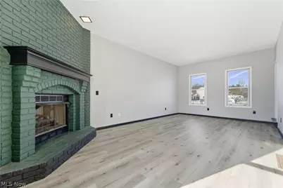 1516 Wisteria Avenue SW, Hartville, OH 44632 - Photo 12