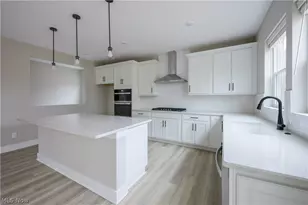 648 Bar Hbr, Avon Lake, OH 44012 - Photo 14