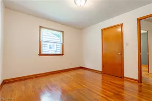 13526 Glenvale Ave NW, Uniontown, OH 44685 - Photo 12