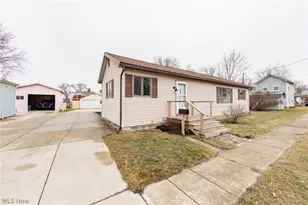 24 Baker St, Norwalk, OH 44857 - Photo 2