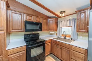 3179 Washburn Rd, Willard, OH 44890 - Photo 10