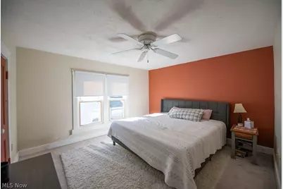 329 Park Avenue NW, New Philadelphia, OH 44663 - Photo 30