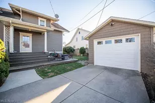 329 Park Ave NW, New Philadelphia, OH 44663 - Photo 8