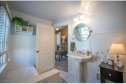 329 Park Avenue NW, New Philadelphia, OH 44663 - Photo 36