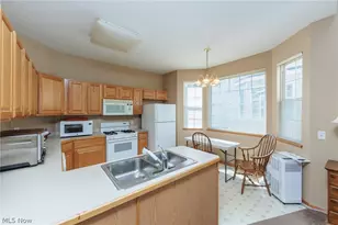 18608 Southporte Dr, Strongsville, OH 44136 - Photo 6