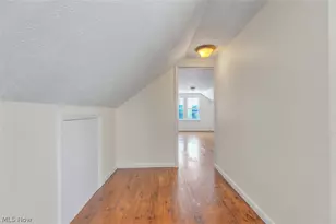 25671 Farringdon Ave, Euclid, OH 44132 - Photo 22