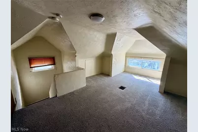 9711 Parmelee Avenue, Loveland, OH 44108 - Photo 10