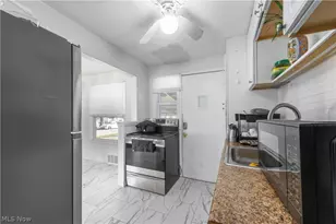 14101 Rainbow Ave, Loveland, OH 44111 - Photo 12