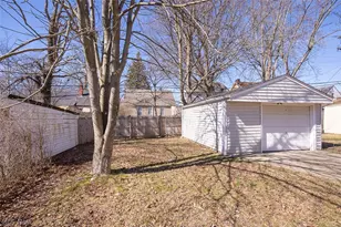 20021 Green Oak Dr, Euclid, OH 44117 - Photo 36