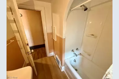 1375 Curtis Street, Akron, OH 44301 - Photo 32