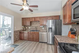 3529 Hunter Dr, North Olmsted, OH 44070 - Photo 10