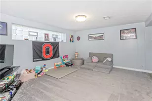 3529 Hunter Dr, North Olmsted, OH 44070 - Photo 18