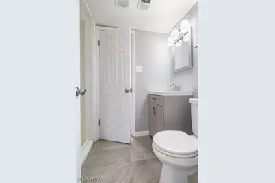 568 Sycamore Drive, Euclid, OH 44132 - Photo 18