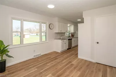 781 Leeman Drive, New Franklin, OH 44319 - Photo 8