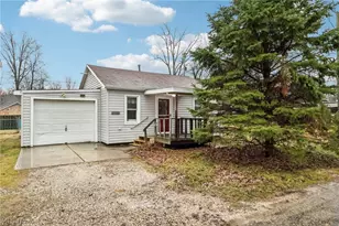 2302 Morningside Ave, Ashtabula, OH 44004 - Photo 2