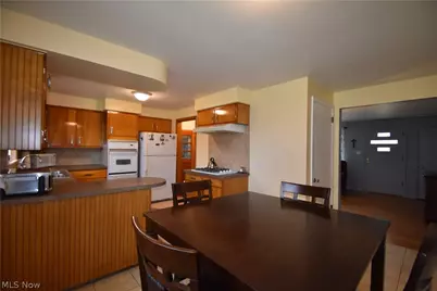 1038 Zander Drive, Youngstown, OH 44511 - Photo 10