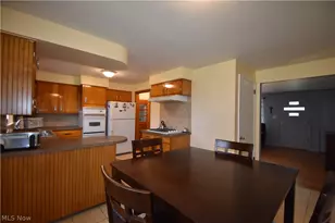 1038 Zander Dr, Youngstown, OH 44511 - Photo 10