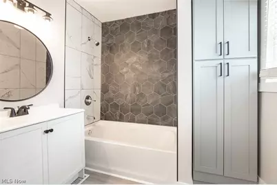 3782 Edgepark Drive, Akron, OH 44319 - Photo 18