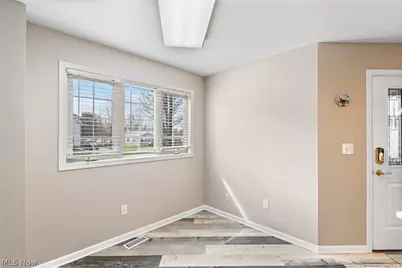 2813 N Bender Avenue, Akron, OH 44319 - Photo 18