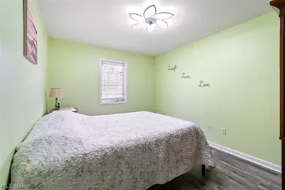 2813 N Bender Avenue, Akron, OH 44319 - Photo 24