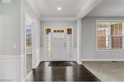 10206 Woodlands Drive, Brecksville, OH 44141 - Photo 2