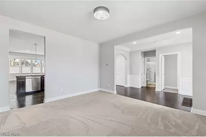 10206 Woodlands Drive, Brecksville, OH 44141 - Photo 4