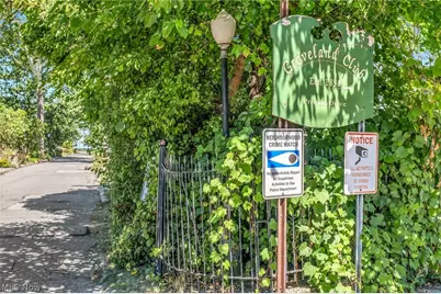 323 Groveland Club Drive, Loveland, OH 44110 - Photo 34