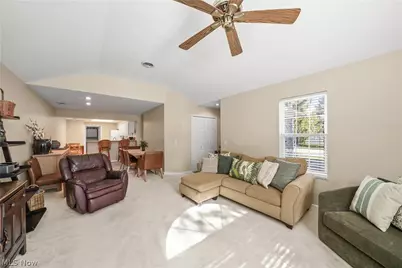 8181 Cyrus Lane, Sagamore Hills, OH 44067 - Photo 10