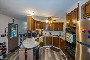 49 Patio Ln, Olmsted Twp, OH 44138 - Photo 6